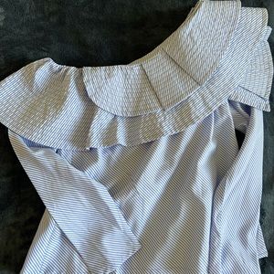 One shoulder top, size Medium